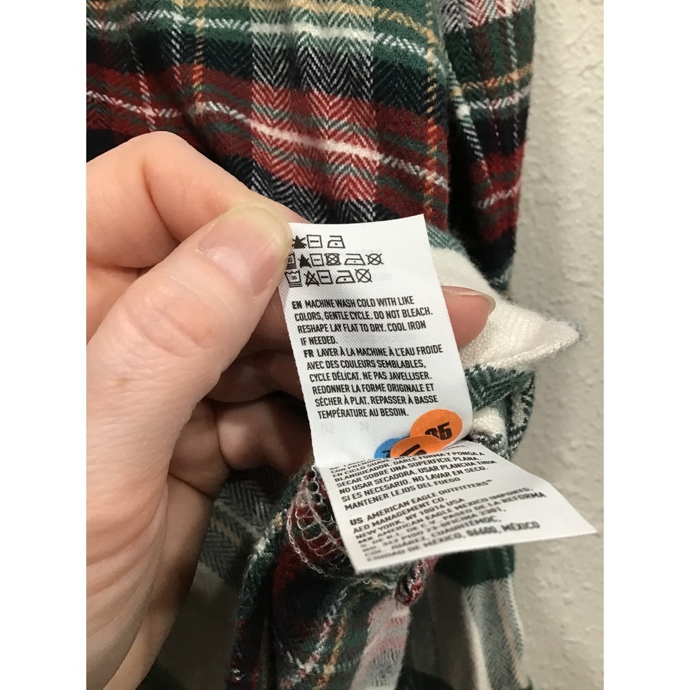 American Eagle Ahh-Mazingly Soft Red Green Plaid Flannel Shirt Women's M Cozy - Picture 5 of 7